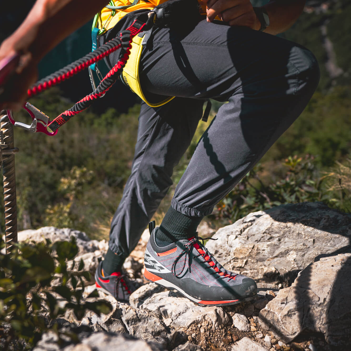 EL CAP - Grey/Red