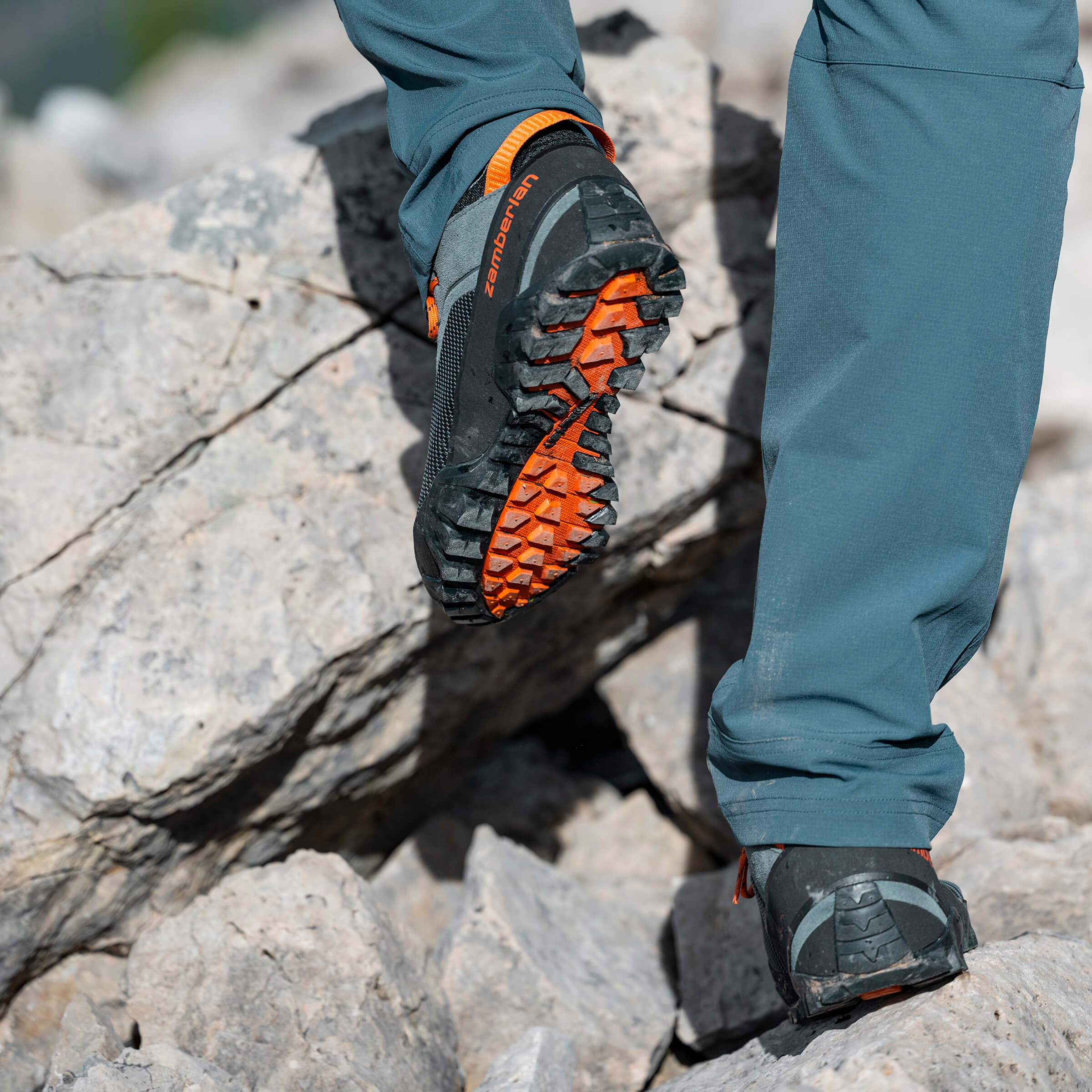 MUIR - Anthracite/Orange | Men's Approach Shoes | Zamberlan