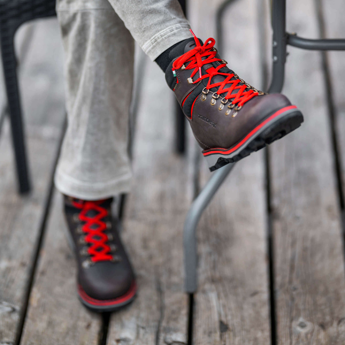 SOLDEN GTX - Dark Brown